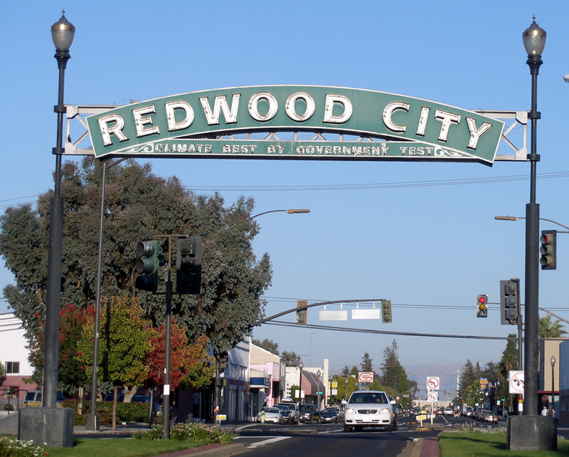 Redwood City eastern sign